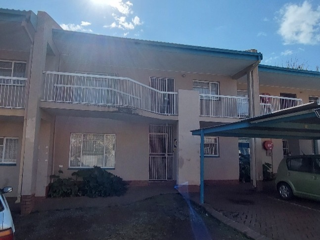 2 Bedroom Property for Sale in Langenhovenpark Free State